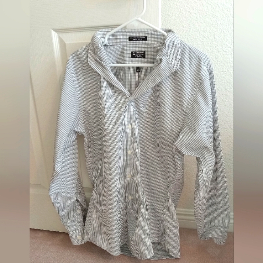 Men's long sleeve shirt